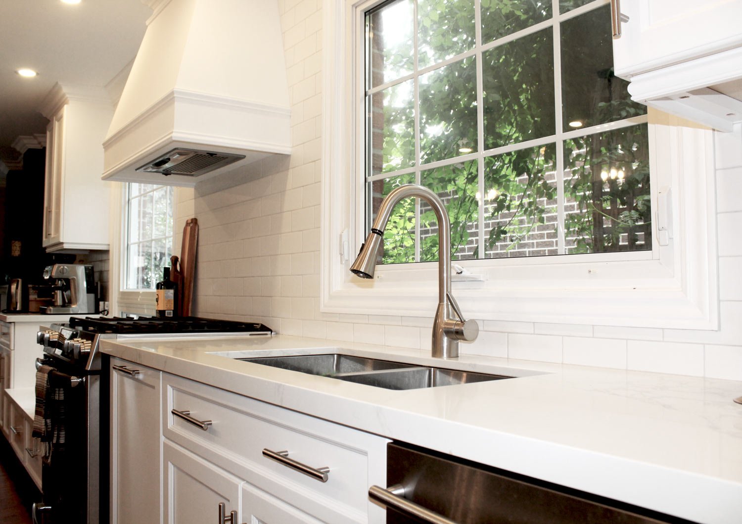 Transitional Kitchen Downtown Toronto